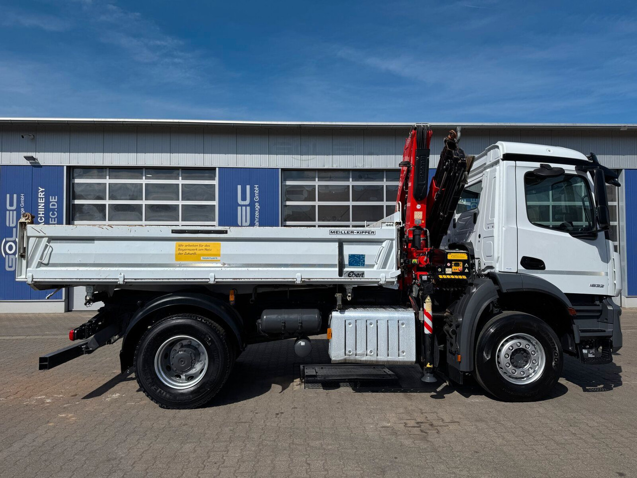 Mercedes-Benz AROCS 1832 4x2 Euro 6 Kipper Kran FASSI F120FB - 덤프트럭, 크레인 트럭 : 사진 3 Mercedes-Benz AROCS 1832 4x2 Euro 6 Kipper Kran FASSI F120FB - 덤프트럭, 크레인 트럭 : 사진 3