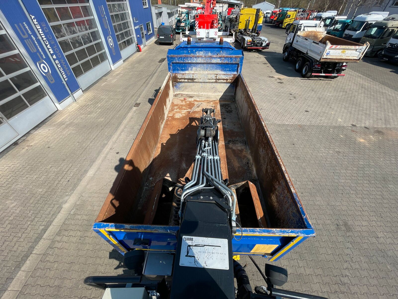 Mercedes-Benz AROCS 2536 6x2*4 Kipper Kran HIAB - 크레인 트럭 : 사진 5 Mercedes-Benz AROCS 2536 6x2*4 Kipper Kran HIAB - 크레인 트럭 : 사진 5