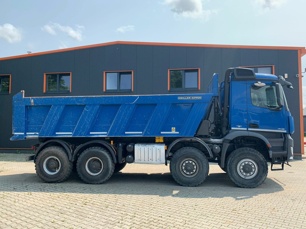 Mercedes-Benz AROCS 4145 8x8 EURO6 Muldenkipper TOP! - 덤프트럭 : 사진 3 Mercedes-Benz AROCS 4145 8x8 EURO6 Muldenkipper TOP! - 덤프트럭 : 사진 3