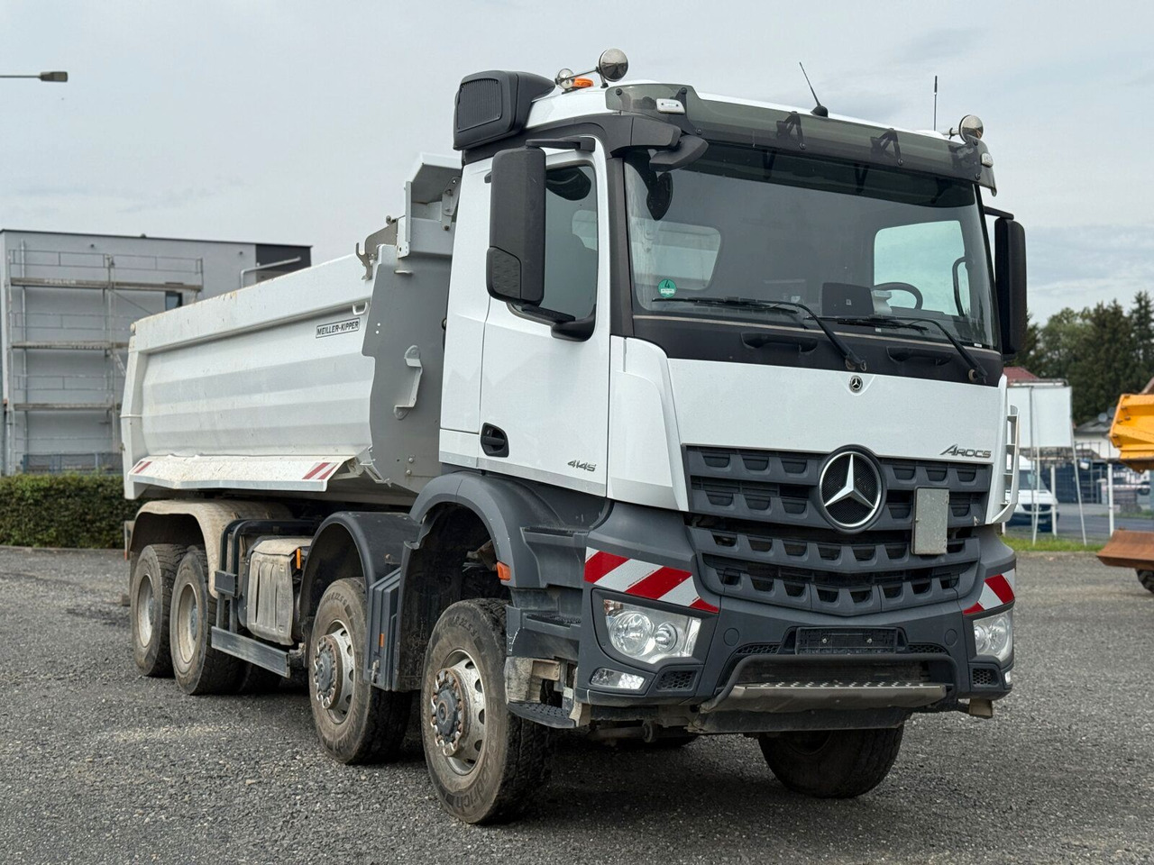 Mercedes-Benz AROCS 4145 8x8 Meiller Muldenkipper - 스킵 로더 트럭 : 사진 1 Mercedes-Benz AROCS 4145 8x8 Meiller Muldenkipper - 스킵 로더 트럭 : 사진 1