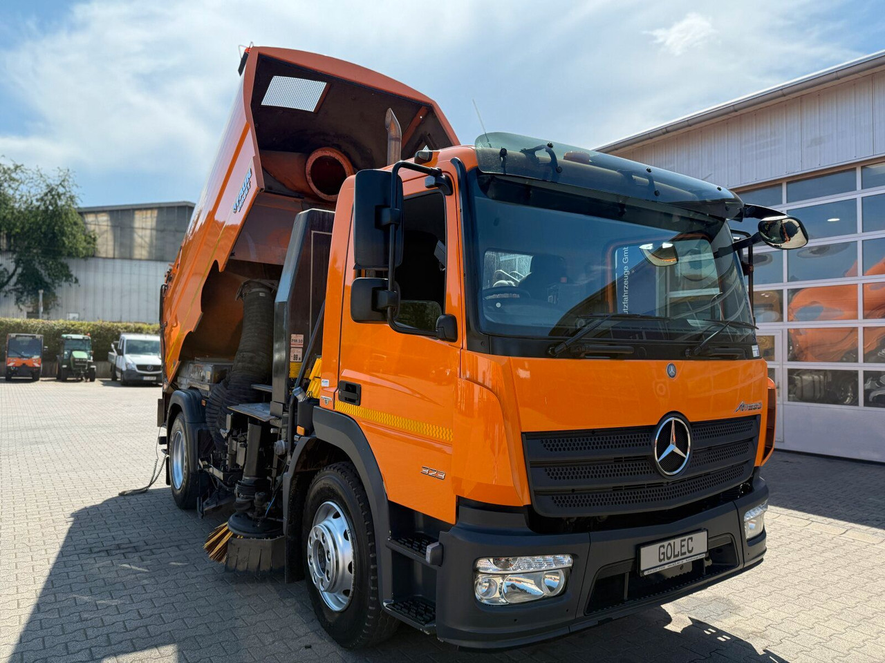 Mercedes-Benz ATEGO 1323 4x2 Kehrmaschine FAUN Viajet 6R/H - 거리 청소 차량 : 사진 2 Mercedes-Benz ATEGO 1323 4x2 Kehrmaschine FAUN Viajet 6R/H - 거리 청소 차량 : 사진 2