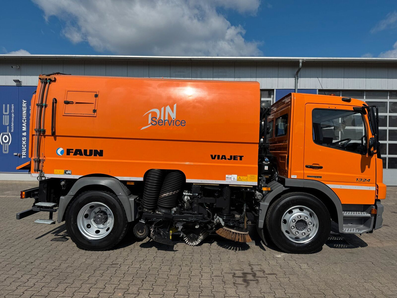 Mercedes-Benz ATEGO 1324 4x2 Kehrmaschine FAUN Viajet 6R/H - 거리 청소 차량 : 사진 3 Mercedes-Benz ATEGO 1324 4x2 Kehrmaschine FAUN Viajet 6R/H - 거리 청소 차량 : 사진 3