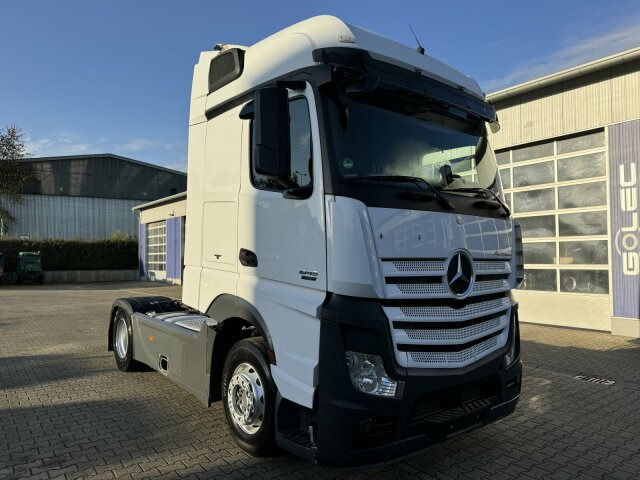 Mercedes-Benz Actros 1845 SZM 4x2 Streamspace *Retarder - 트랙터 유닛 : 사진 1 Mercedes-Benz Actros 1845 SZM 4x2 Streamspace *Retarder - 트랙터 유닛 : 사진 1