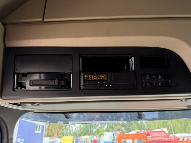 Mercedes-Benz Actros 1846 Euro 6 SZM Retarder - 트랙터 유닛 : 사진 4 Mercedes-Benz Actros 1846 Euro 6 SZM Retarder - 트랙터 유닛 : 사진 4
