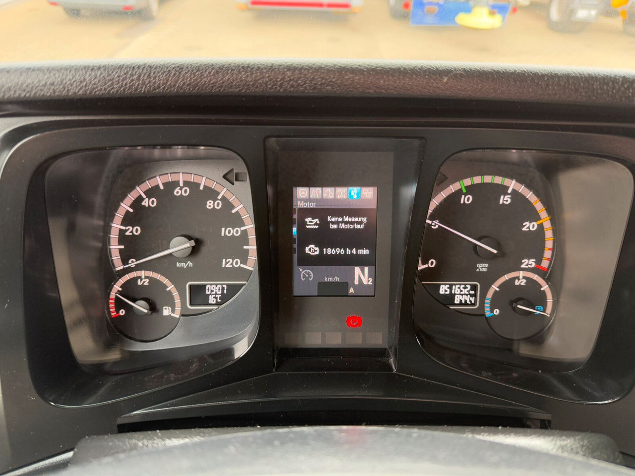 트랙터 유닛 Mercedes-Benz Antos 2136 4x2 SZM Superlight : 사진 10
