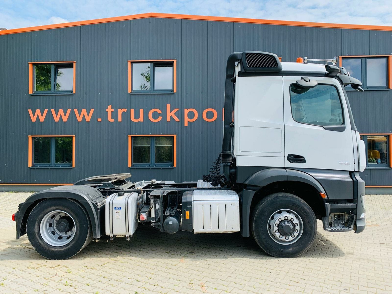 Mercedes-Benz Arocs 1846 LS 4x4 HAD *Kipphyd. Euro6 Blatt/Luft - 트랙터 유닛 : 사진 4 Mercedes-Benz Arocs 1846 LS 4x4 HAD *Kipphyd. Euro6 Blatt/Luft - 트랙터 유닛 : 사진 4