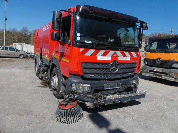 Mercedes-Benz Atego 1324 4x2 Kehrmaschine BROCK HD Anlage - 거리 청소 차량 : 사진 1 Mercedes-Benz Atego 1324 4x2 Kehrmaschine BROCK HD Anlage - 거리 청소 차량 : 사진 1