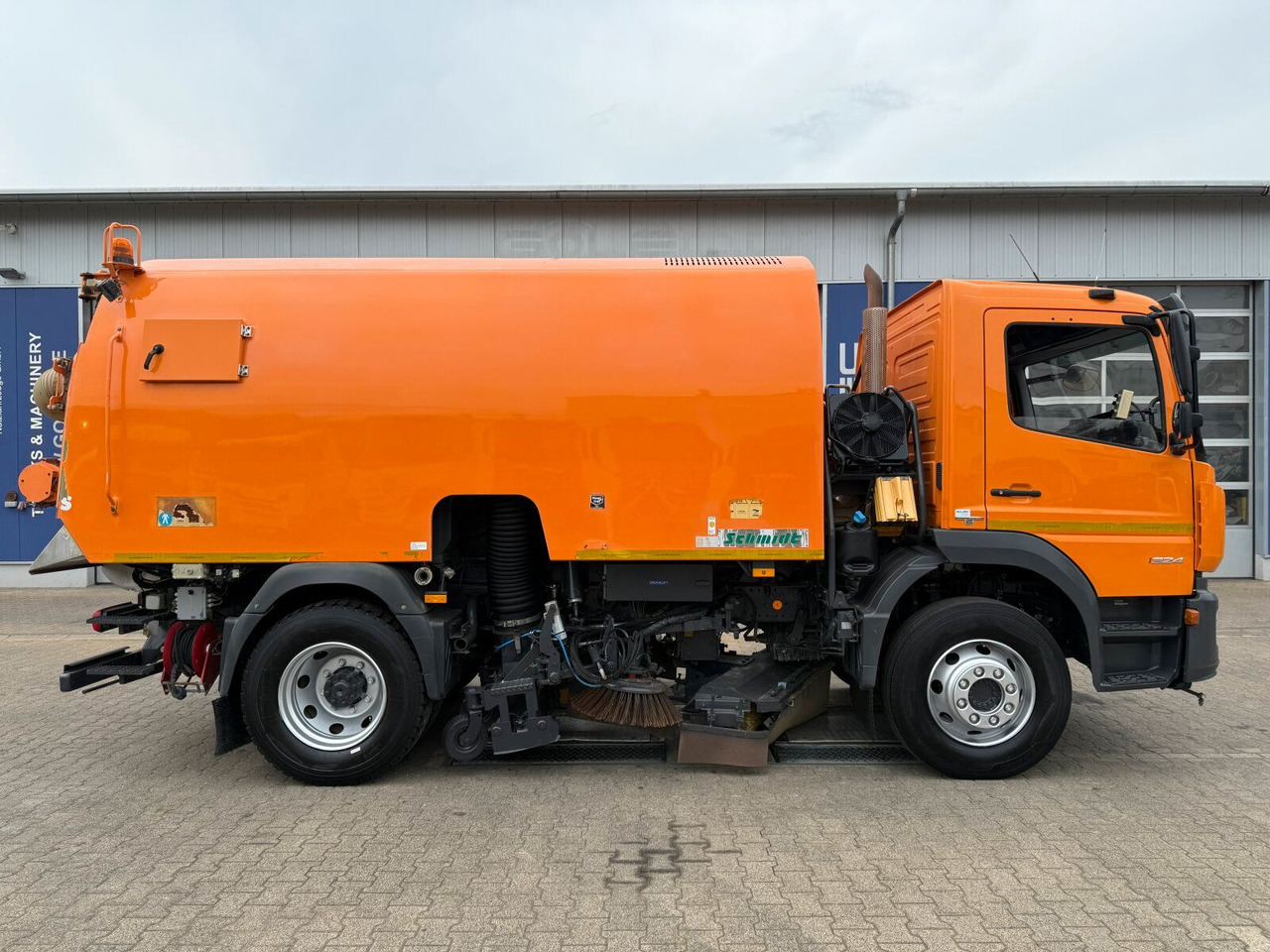 Mercedes-Benz Atego 1324 4x2 Kehrmaschine Schmidt SKF S7B 7 m³ - 거리 청소 차량 : 사진 2 Mercedes-Benz Atego 1324 4x2 Kehrmaschine Schmidt SKF S7B 7 m³ - 거리 청소 차량 : 사진 2