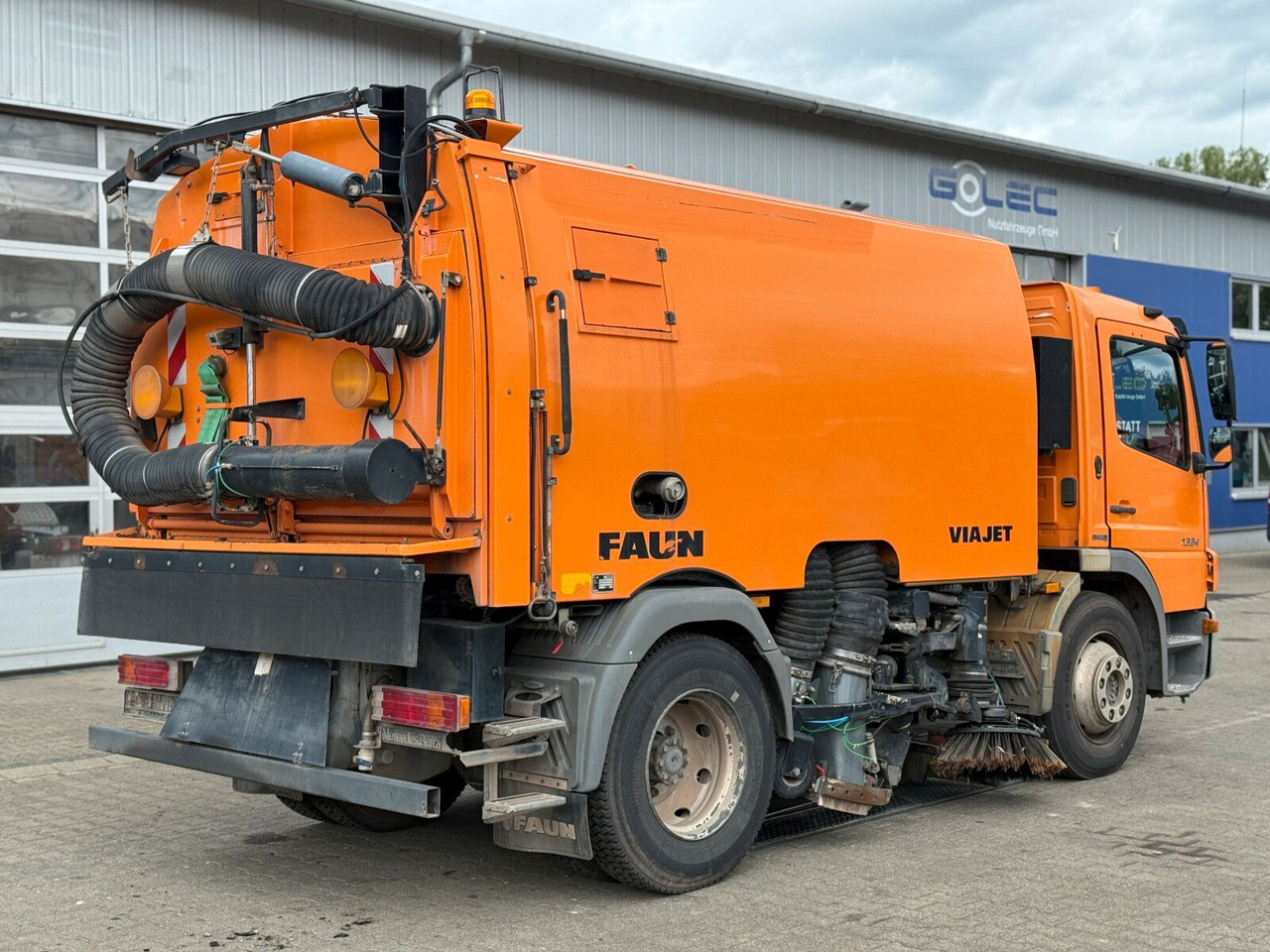 Mercedes-Benz Atego 1324 4x2 Kehrmaschine Viajet 6R/L - 거리 청소 차량 : 사진 4 Mercedes-Benz Atego 1324 4x2 Kehrmaschine Viajet 6R/L - 거리 청소 차량 : 사진 4