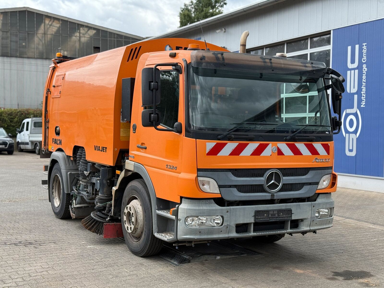 Mercedes-Benz Atego 1324 4x2 Kehrmaschine Viajet 6R/L - 거리 청소 차량 : 사진 1 Mercedes-Benz Atego 1324 4x2 Kehrmaschine Viajet 6R/L - 거리 청소 차량 : 사진 1