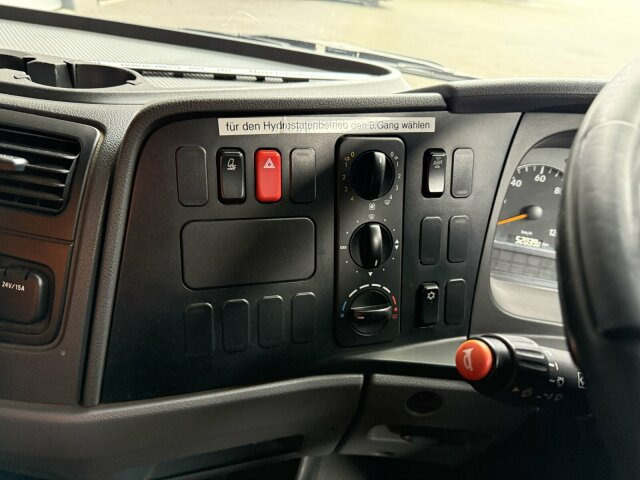 Mercedes-Benz Atego Kehrmaschine BUCHER CITYFANT 5000 - 거리 청소 차량 : 사진 5 Mercedes-Benz Atego Kehrmaschine BUCHER CITYFANT 5000 - 거리 청소 차량 : 사진 5