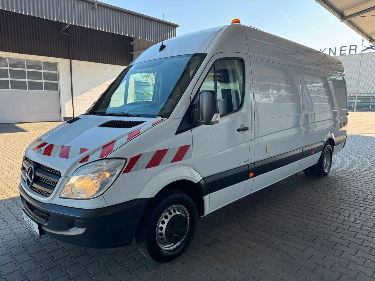 Mercedes-Benz Sprinter MB TV-Fzg mit Rausch Inspektion Einheit - 진공 흡입 트럭 : 사진 1 Mercedes-Benz Sprinter MB TV-Fzg mit Rausch Inspektion Einheit - 진공 흡입 트럭 : 사진 1