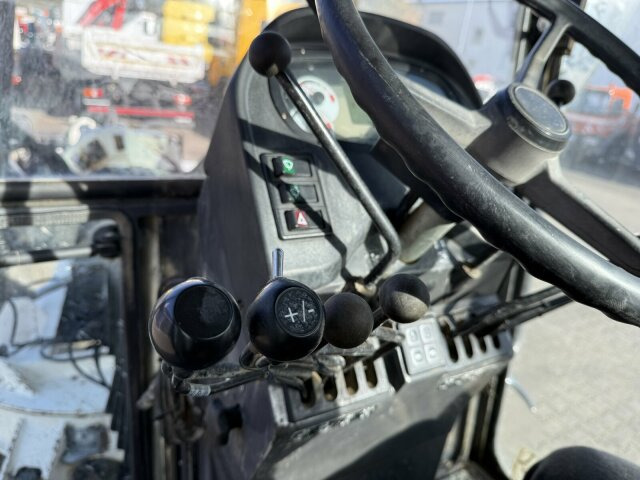 New Holland F106.6A alrrad 6x6 Grader 12 Ton - 10.700 Std - 그레이더 : 사진 3 New Holland F106.6A alrrad 6x6 Grader 12 Ton - 10.700 Std - 그레이더 : 사진 3