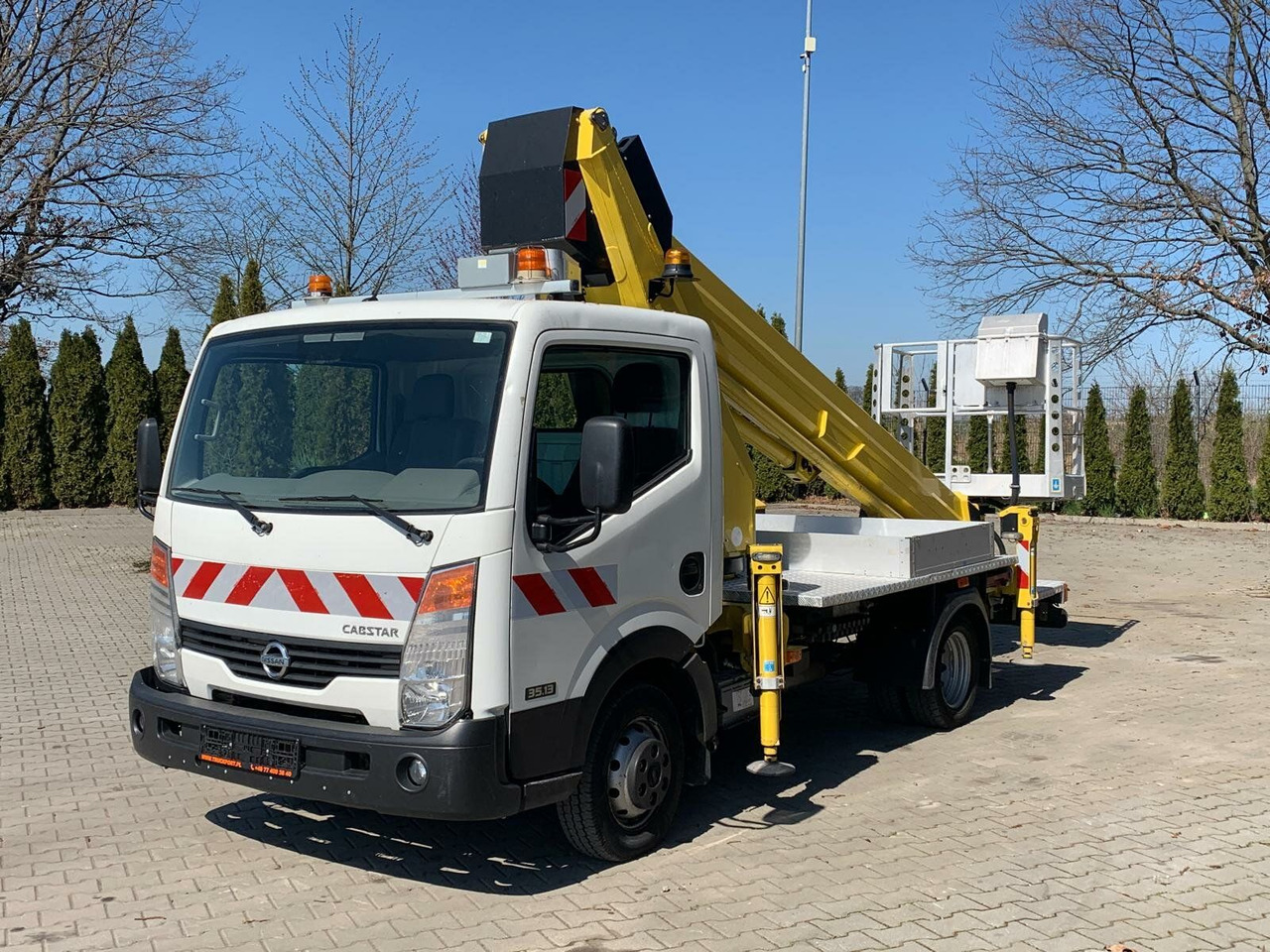 Nissan Cabstar 4x2 Ruthmann Steiger TB 270 - 트럭 탑재 고가작업 플랫폼 : 사진 2 Nissan Cabstar 4x2 Ruthmann Steiger TB 270 - 트럭 탑재 고가작업 플랫폼 : 사진 2