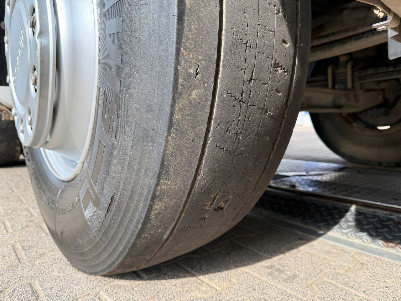 덤프트럭 Scania P 410 8x4 Dreiseitenkipper DAUTEL : 사진 30