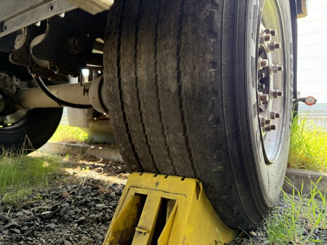 Schmitz Cargobull Gotha AFG 18 BS Baustoffanhänger 2 Achse - 드롭사이드/ 플랫베드 트레일러 : 사진 3 Schmitz Cargobull Gotha AFG 18 BS Baustoffanhänger 2 Achse - 드롭사이드/ 플랫베드 트레일러 : 사진 3