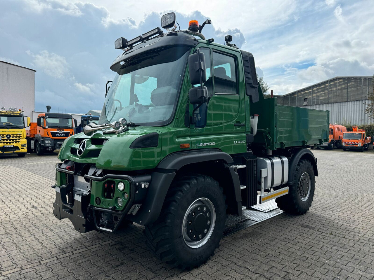 Unimog U430 Kipper mit Reifendruckregelanlage - 덤프트럭 : 사진 3 Unimog U430 Kipper mit Reifendruckregelanlage - 덤프트럭 : 사진 3