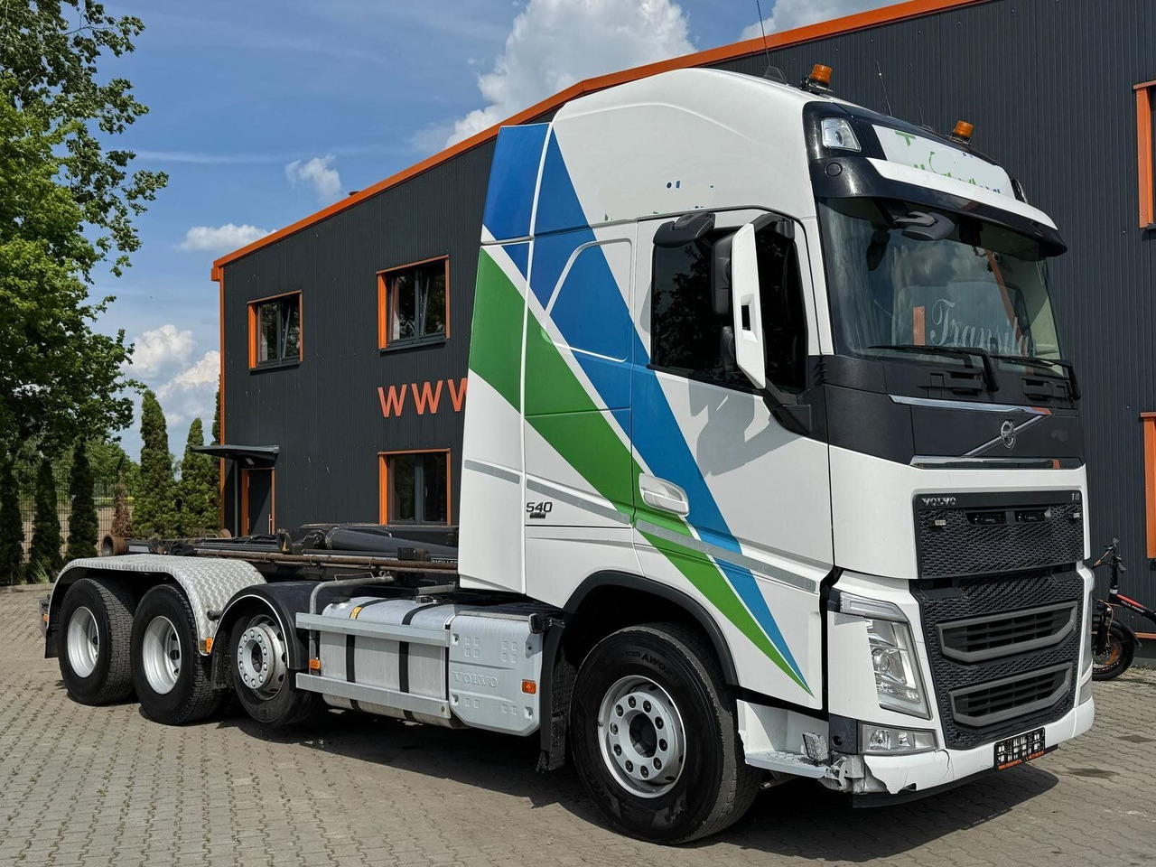 Volvo FH 540 8x4 Abrollkipper MEILLER RK 26.67 - 후크 리프트 트럭 : 사진 1 Volvo FH 540 8x4 Abrollkipper MEILLER RK 26.67 - 후크 리프트 트럭 : 사진 1