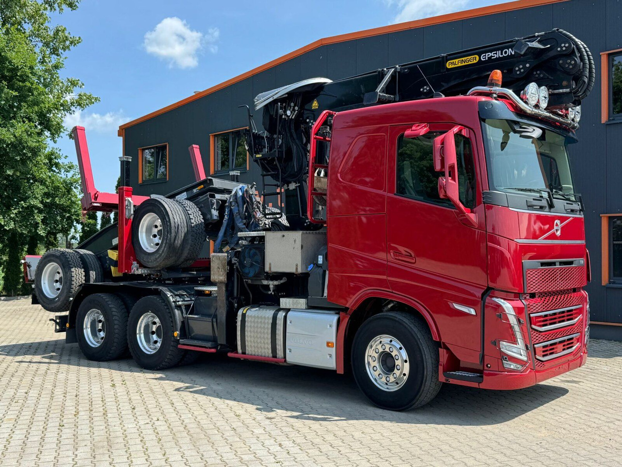 Volvo FH 550 6x4 Holztransporter Lang mit Kran Euro 6E - 목재 트럭, 크레인 트럭 : 사진 1 Volvo FH 550 6x4 Holztransporter Lang mit Kran Euro 6E - 목재 트럭, 크레인 트럭 : 사진 1