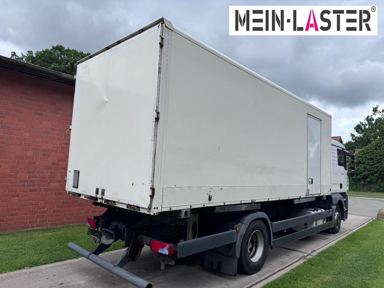 MAN TGA 18.350 BDF 5 Sitzer Klima nur 209.380 km - 박스 트럭 : 사진 5 MAN TGA 18.350 BDF 5 Sitzer Klima nur 209.380 km - 박스 트럭 : 사진 5