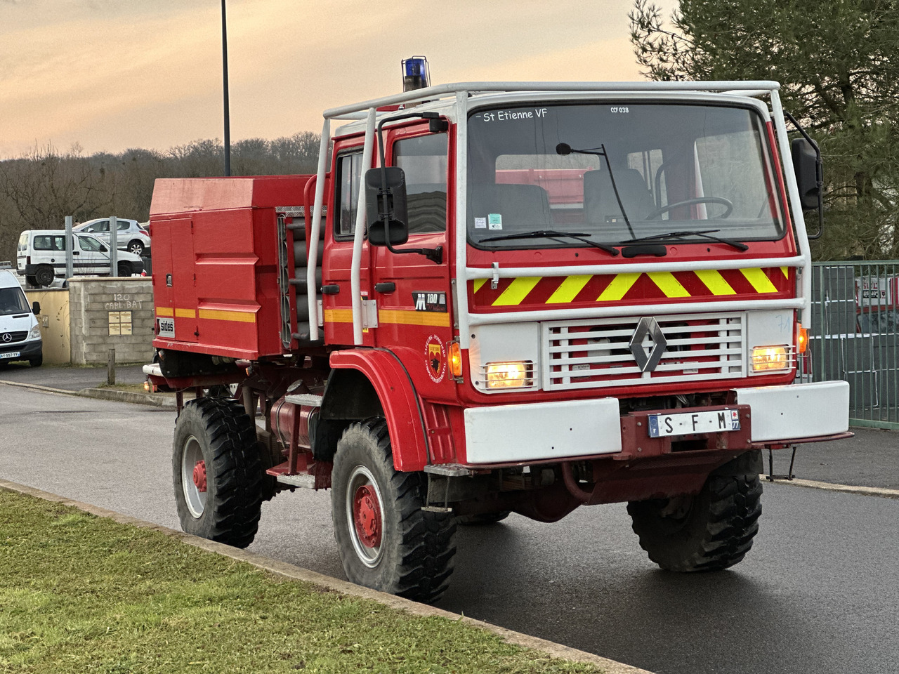 RENAULT M180 - 소방차 : 사진 3 RENAULT M180 - 소방차 : 사진 3