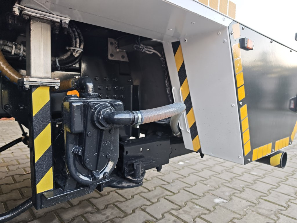 쓰레기차 IVECO Eurocargo + IRIDE BIN WASHER CLEANER RHodέla Containerreiniger : 사진 24 쓰레기차 IVECO Eurocargo + IRIDE BIN WASHER CLEANER RHodέla Containerreiniger : 사진 24