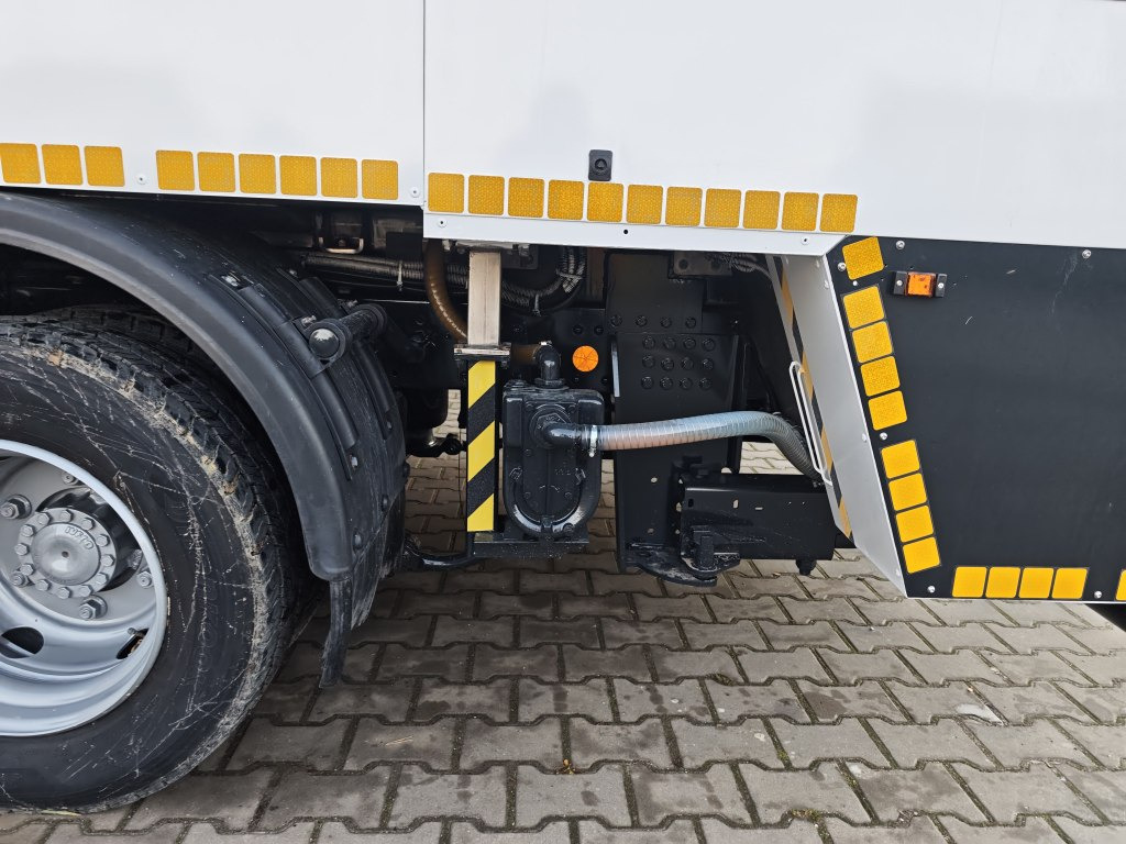 쓰레기차 IVECO Eurocargo + IRIDE BIN WASHER CLEANER RHodέla Containerreiniger : 사진 22 쓰레기차 IVECO Eurocargo + IRIDE BIN WASHER CLEANER RHodέla Containerreiniger : 사진 22