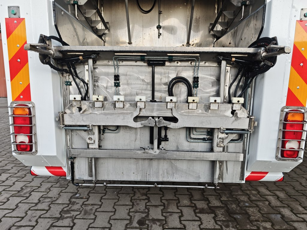 쓰레기차 IVECO Eurocargo + IRIDE BIN WASHER CLEANER RHodέla Containerreiniger : 사진 31 쓰레기차 IVECO Eurocargo + IRIDE BIN WASHER CLEANER RHodέla Containerreiniger : 사진 31