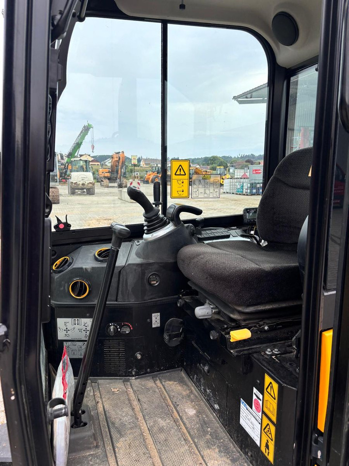 JCB 19C-1 - 미니 굴삭기 : 사진 5 JCB 19C-1 - 미니 굴삭기 : 사진 5