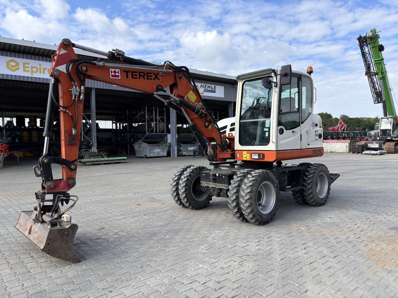 Terex TW 75 - 휠 굴삭기 : 사진 1 Terex TW 75 - 휠 굴삭기 : 사진 1
