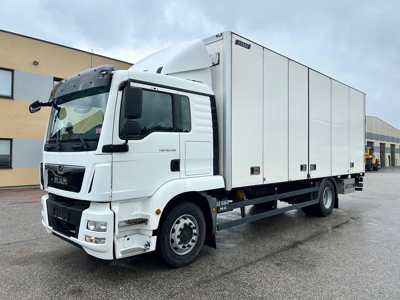 MAN TGM 18.290 - 박스 트럭 : 사진 3 MAN TGM 18.290 - 박스 트럭 : 사진 3