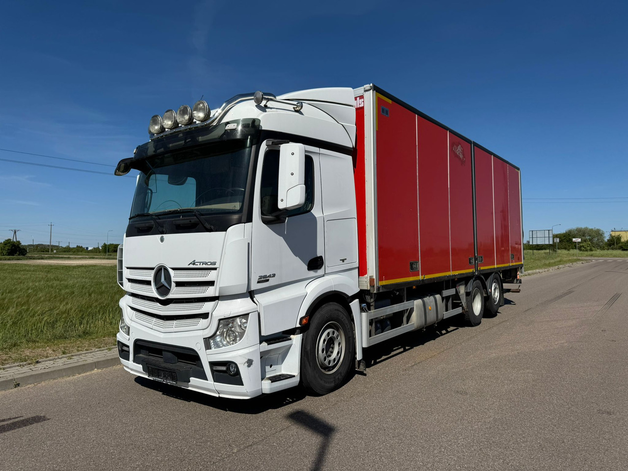 MERCEDES-BENZ ACTROS 2542 - 박스 트럭 : 사진 2 MERCEDES-BENZ ACTROS 2542 - 박스 트럭 : 사진 2