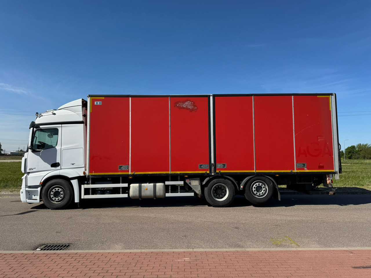 MERCEDES-BENZ ACTROS 2542 - 박스 트럭 : 사진 5 MERCEDES-BENZ ACTROS 2542 - 박스 트럭 : 사진 5