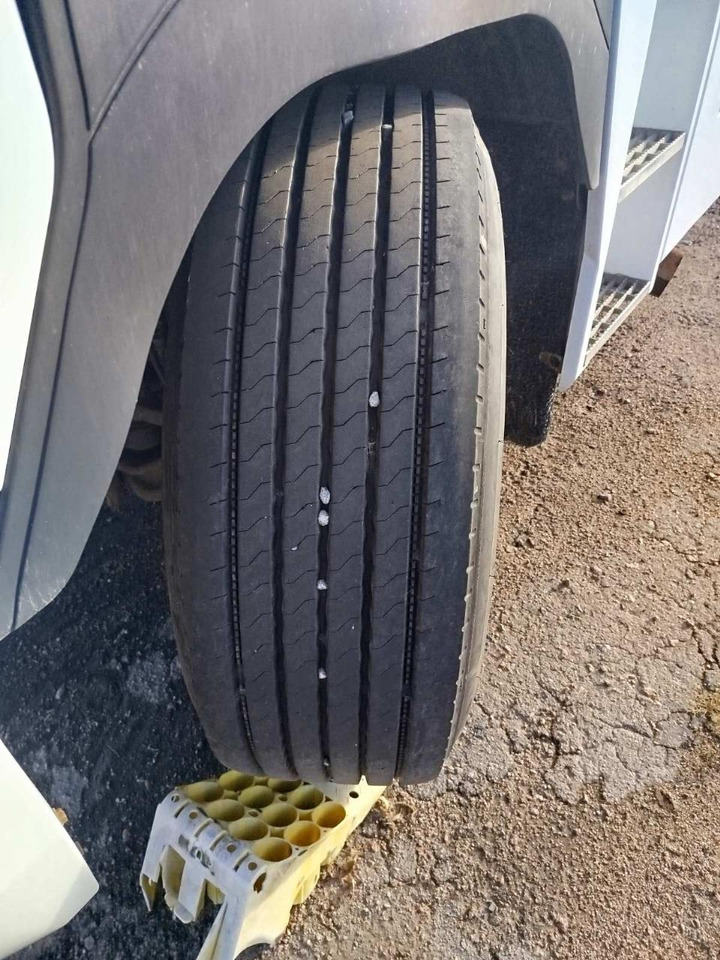 트랙터 유닛 RENAULT Magnum 440 ID1573S : 사진 15 트랙터 유닛 RENAULT Magnum 440 ID1573S : 사진 15