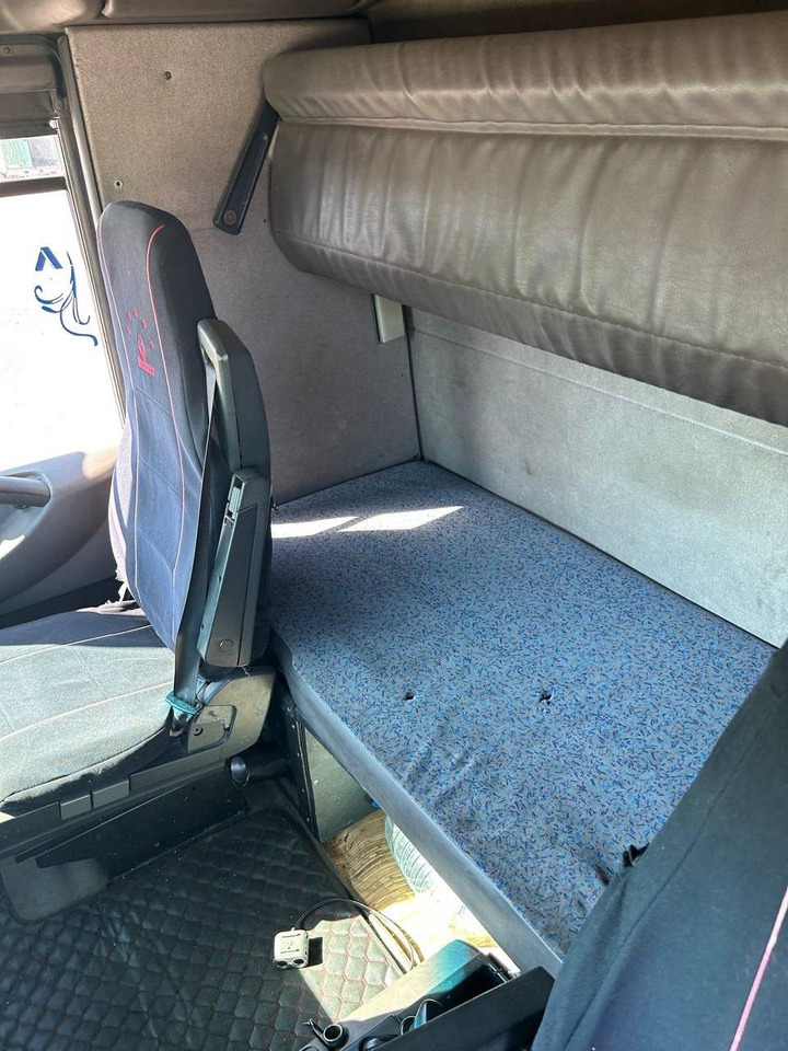 트랙터 유닛 RENAULT Magnum 440 : 사진 11 트랙터 유닛 RENAULT Magnum 440 : 사진 11