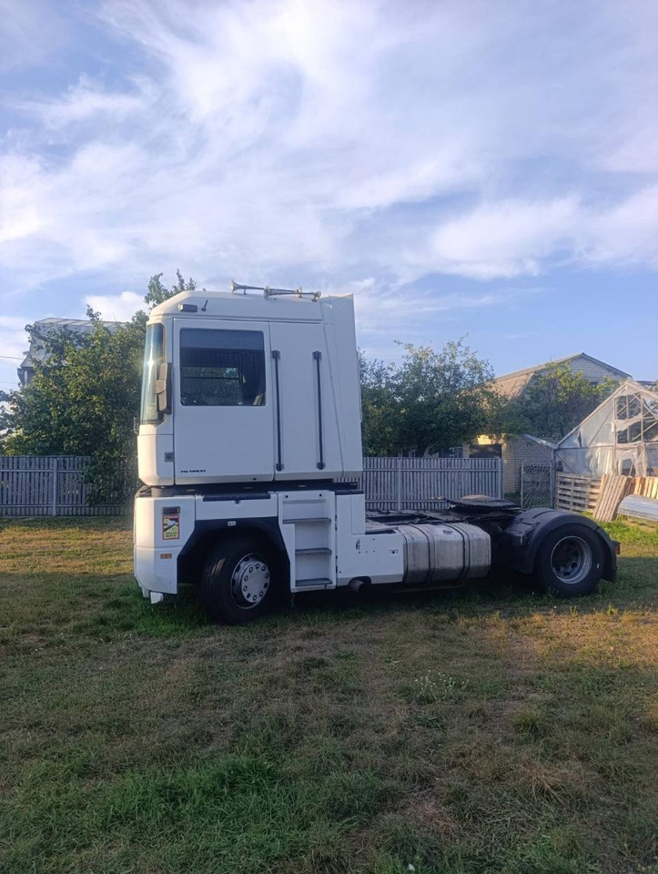 RENAULT Magnum 480 - 트랙터 유닛 : 사진 3 RENAULT Magnum 480 - 트랙터 유닛 : 사진 3