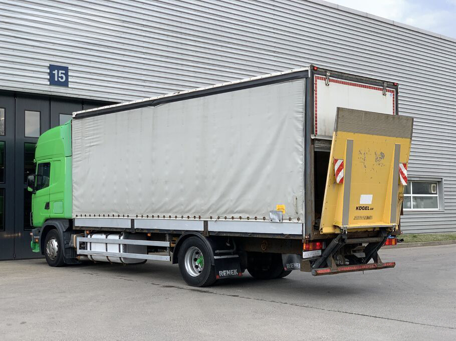 SCANIA 114L 340 - 커튼사이더 트럭 : 사진 4 SCANIA 114L 340 - 커튼사이더 트럭 : 사진 4