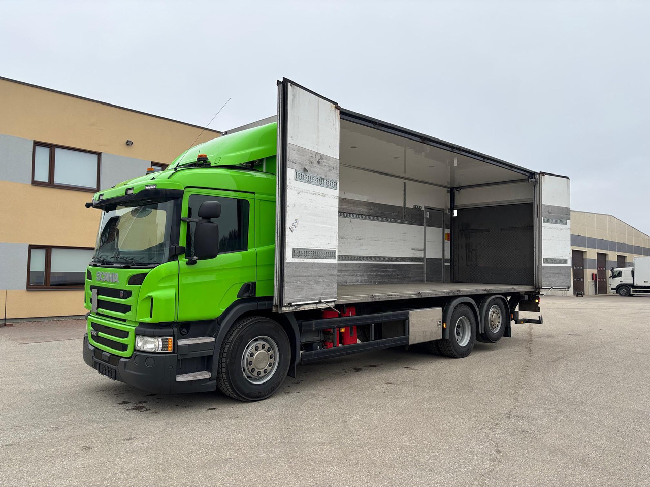 SCANIA P450 - 박스 트럭 : 사진 2 SCANIA P450 - 박스 트럭 : 사진 2