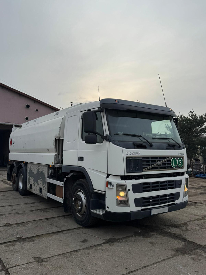 VOLVO FM12.380 - 유조트럭 : 사진 5 VOLVO FM12.380 - 유조트럭 : 사진 5