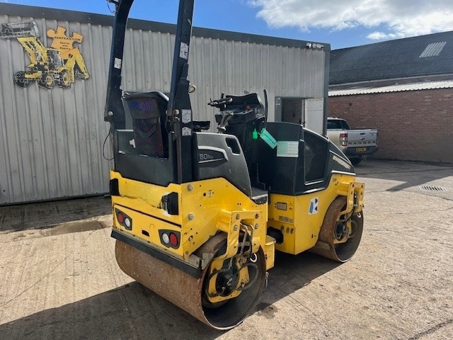 Bomag BW 120 AD-5 - 로드 롤러 : 사진 2 Bomag BW 120 AD-5 - 로드 롤러 : 사진 2