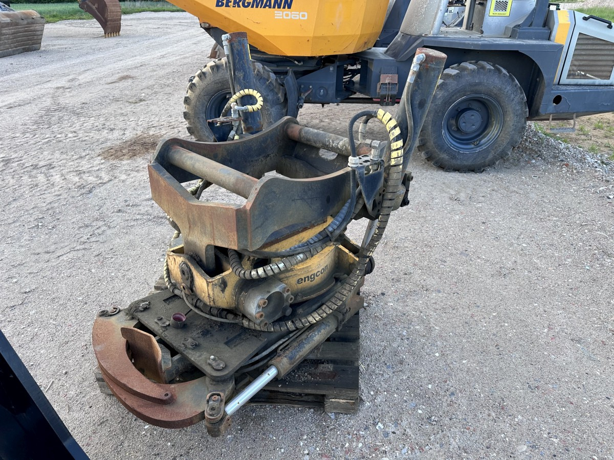 ENGCON EC 30 - S80 GR30 -S80 - SVAB Engcon Rototilt - Tiltrotator - 틸트로테이터 : 사진 4 ENGCON EC 30 - S80 GR30 -S80 - SVAB Engcon Rototilt - Tiltrotator - 틸트로테이터 : 사진 4