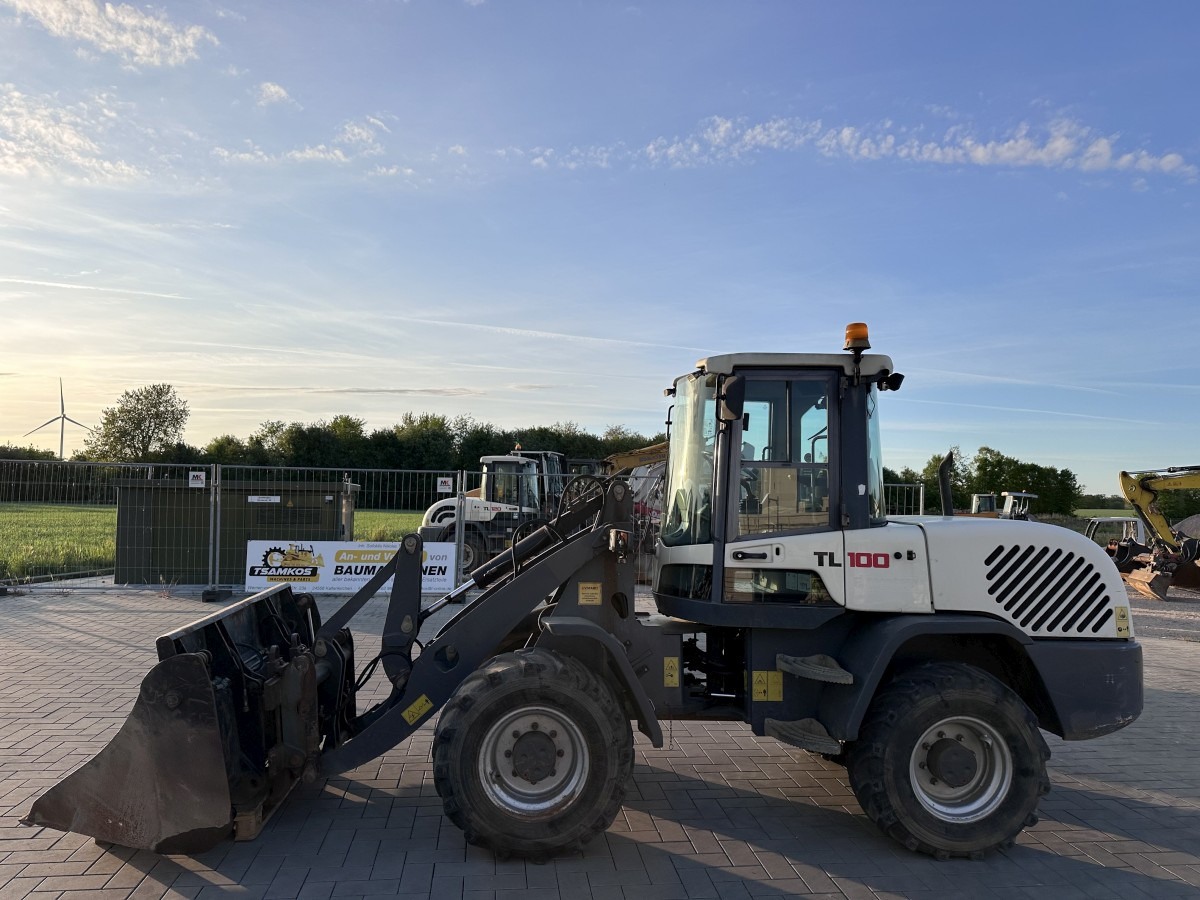 TEREX TL 100 - 30 Km/h Schaufel + Palettengabel Top ! - 휠 로더 : 사진 1 TEREX TL 100 - 30 Km/h Schaufel + Palettengabel Top ! - 휠 로더 : 사진 1