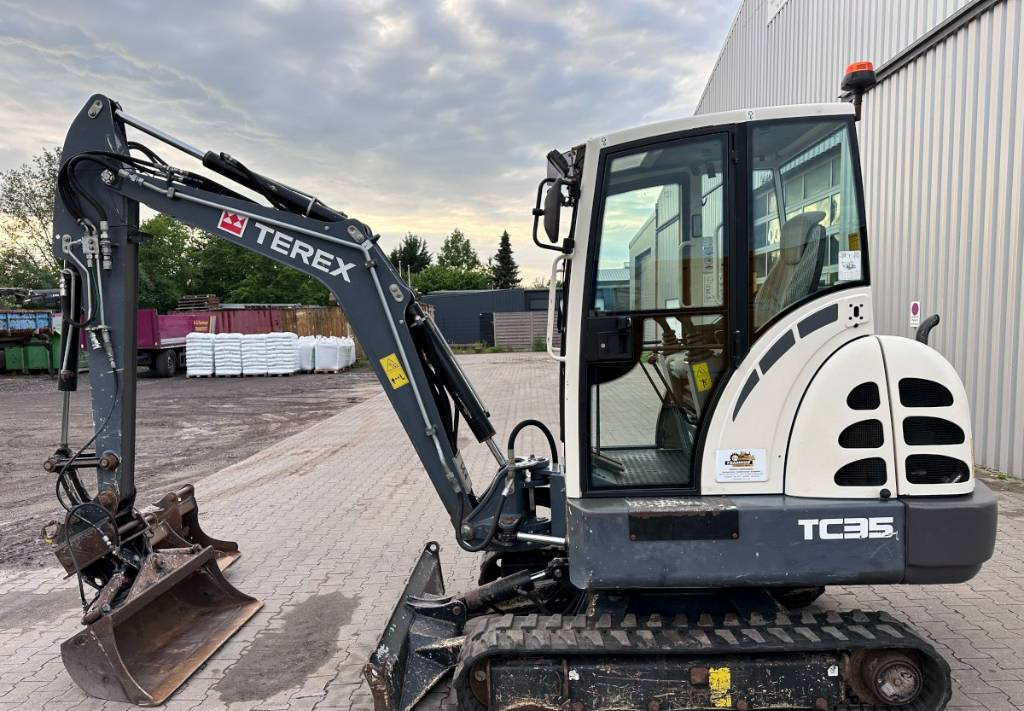 Terex TC 35 mit 3 Löffel - 미니 굴삭기 : 사진 1 Terex TC 35 mit 3 Löffel - 미니 굴삭기 : 사진 1