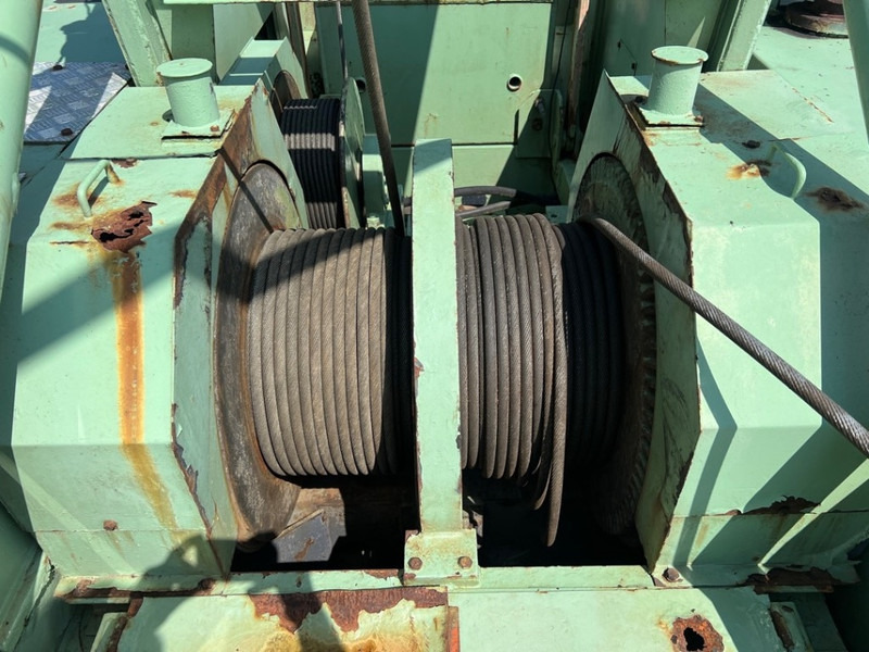 크롤러 크레인 Hitachi KH 150-2 : 사진 13