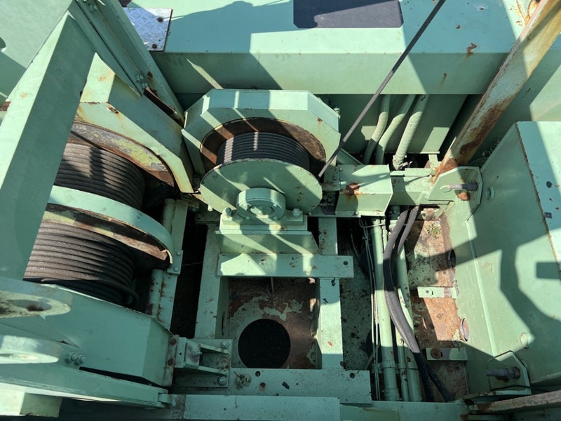 크롤러 크레인 Hitachi KH 150-2 : 사진 14