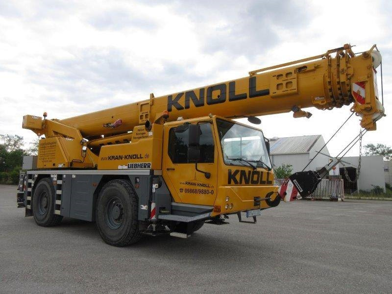 Liebherr LTM 1040-2.1 - 전천후 지형 크레인 : 사진 4 Liebherr LTM 1040-2.1 - 전천후 지형 크레인 : 사진 4
