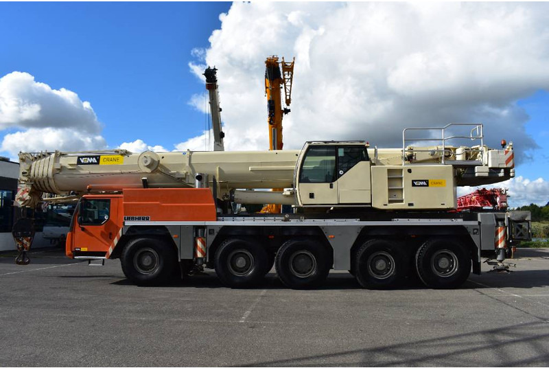 Liebherr LTM 1160-5.1 - 전천후 지형 크레인 : 사진 1 Liebherr LTM 1160-5.1 - 전천후 지형 크레인 : 사진 1