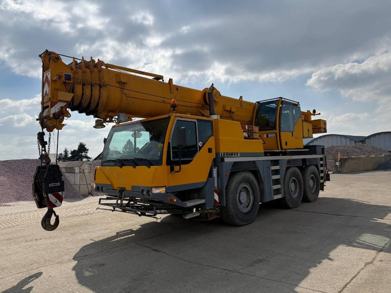 Liebherr LTM1055/1 - 전천후 지형 크레인 : 사진 1 Liebherr LTM1055/1 - 전천후 지형 크레인 : 사진 1