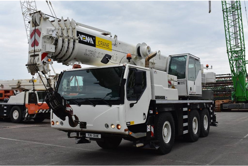 Liebherr LTM1055-3.2 - 전천후 지형 크레인 : 사진 2 Liebherr LTM1055-3.2 - 전천후 지형 크레인 : 사진 2