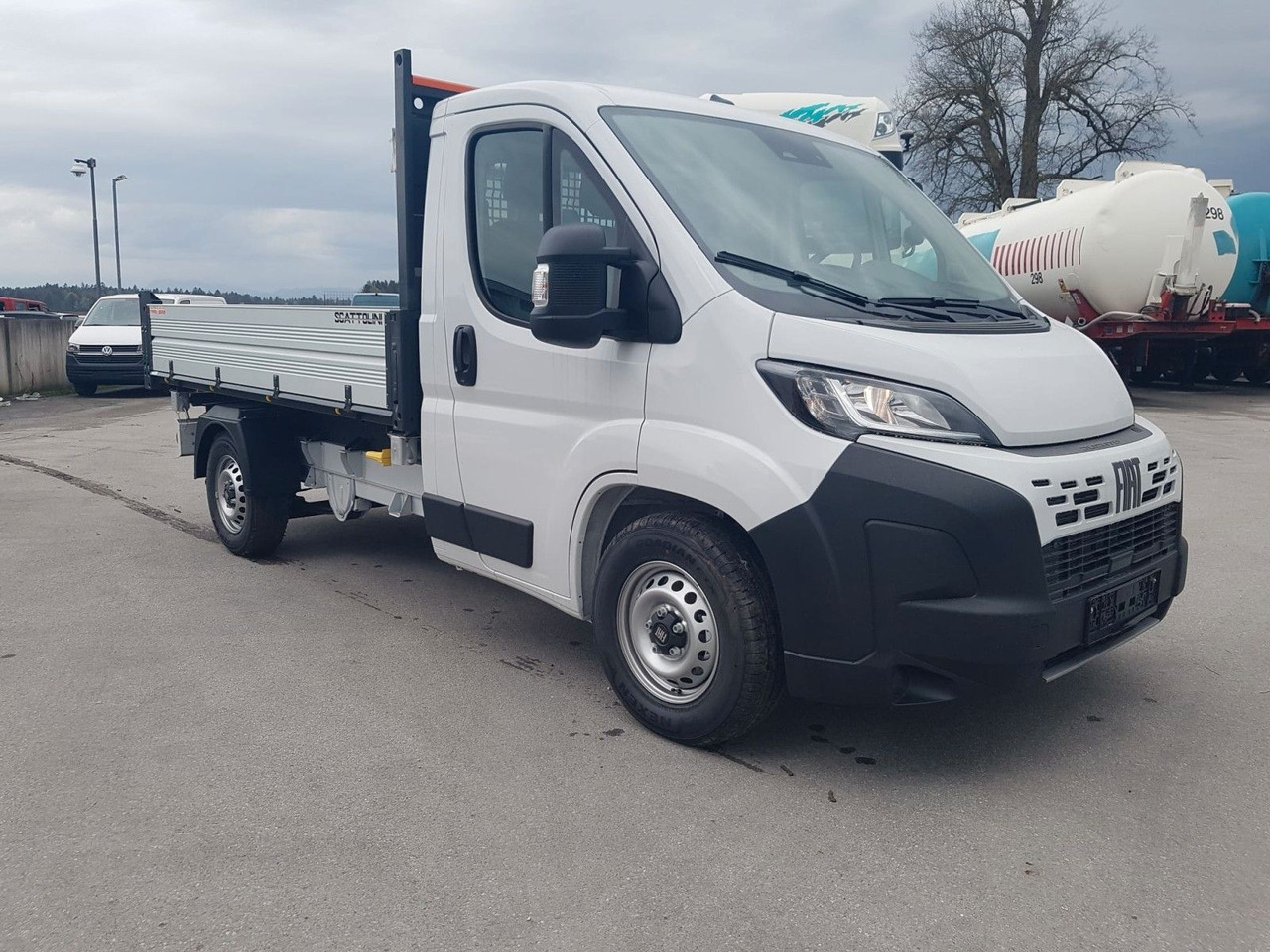 Fiat Ducato 35H L2H1 EKA 3-Seiten-Kipper 180 PS AHK - 덤프 밴 : 사진 2 Fiat Ducato 35H L2H1 EKA 3-Seiten-Kipper 180 PS AHK - 덤프 밴 : 사진 2